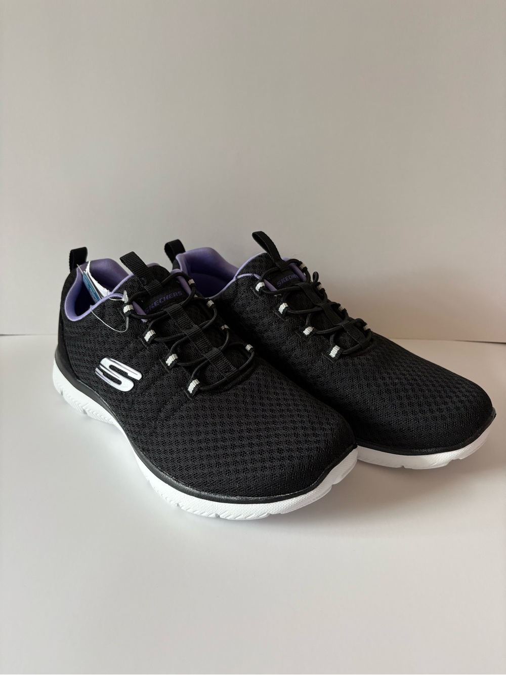 Skechers Women’s Size 8 Black Purple Memory Foam Shoes New